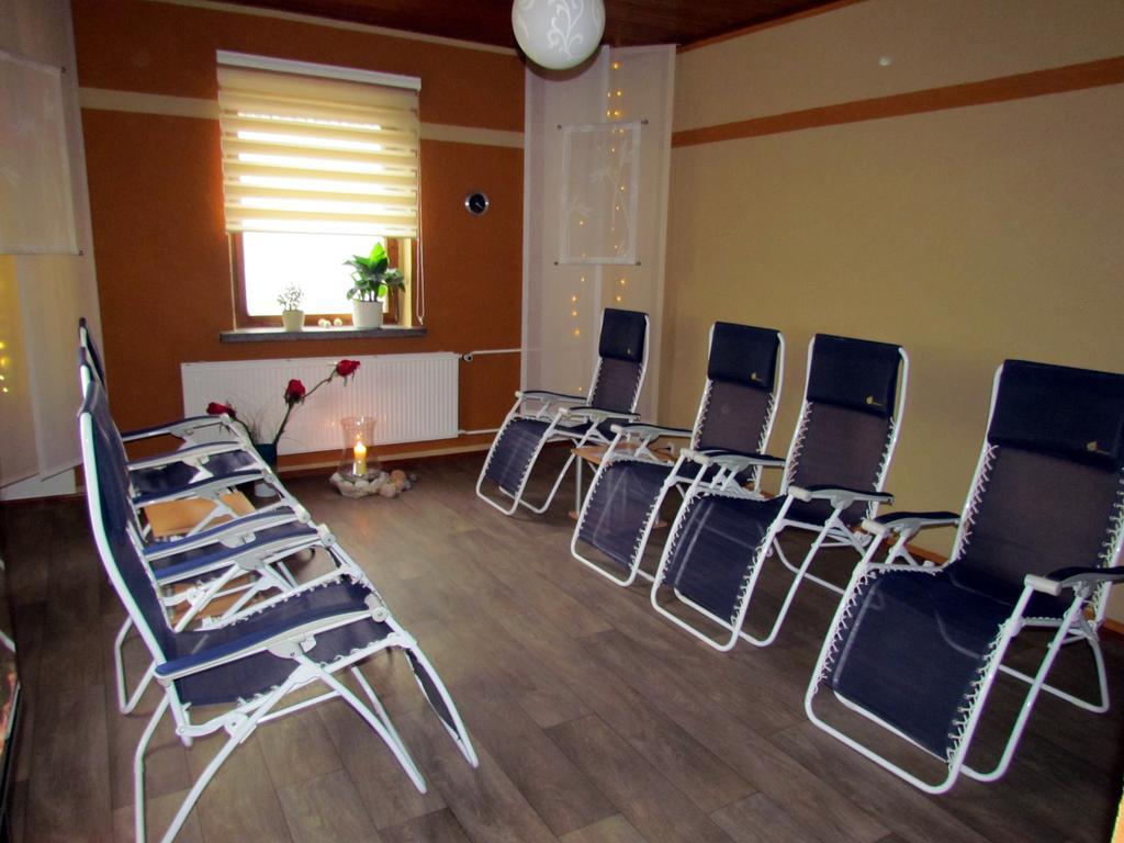 Pension & Sauna Am Lorenz Calbe Exterior photo